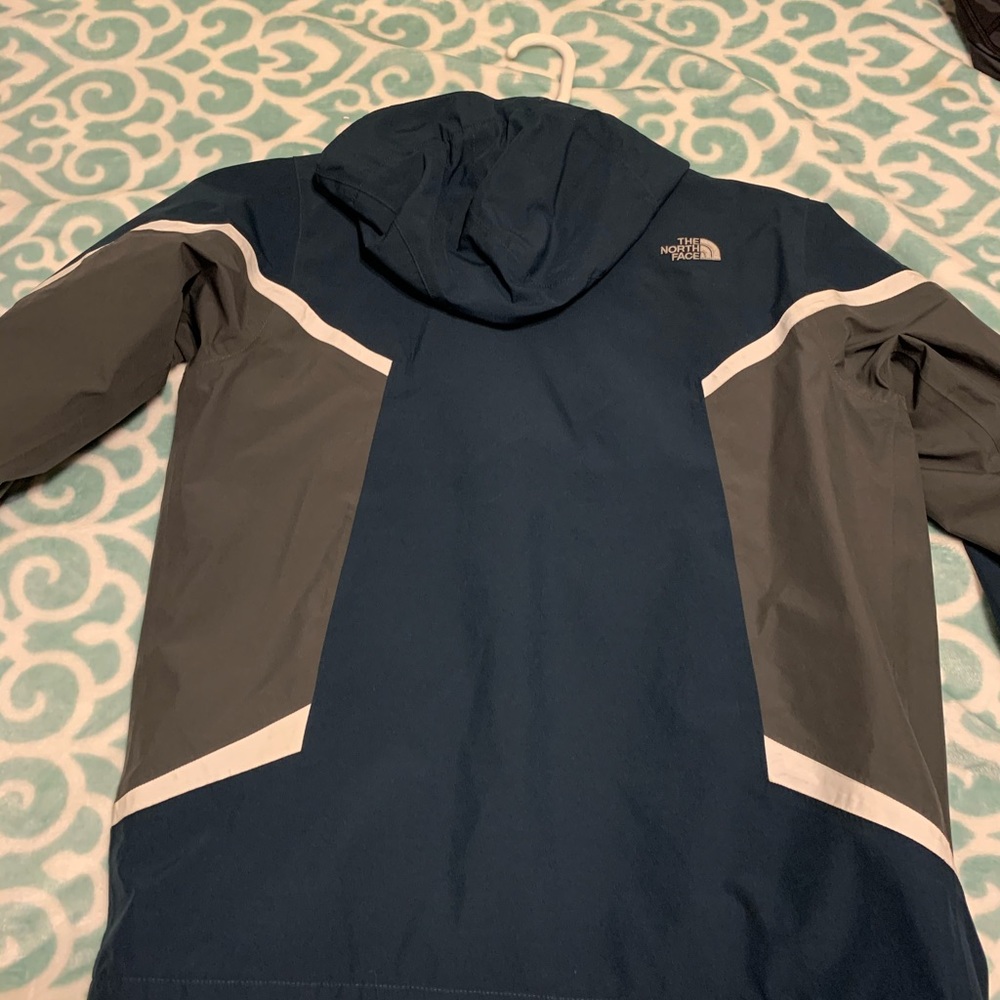 Boys/youth North Face Jacket